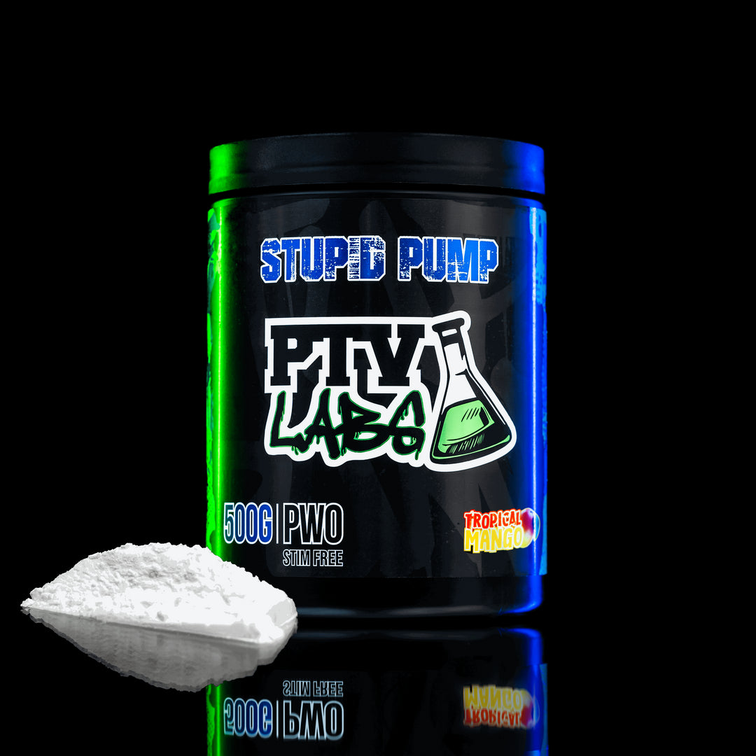 Kuva kofeiinittomasta pre-workout purkista edestä.